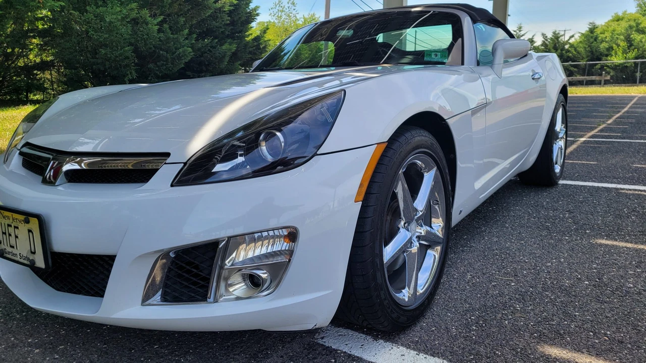 2008 Saturn Sky Red Line - Image 16 of 31