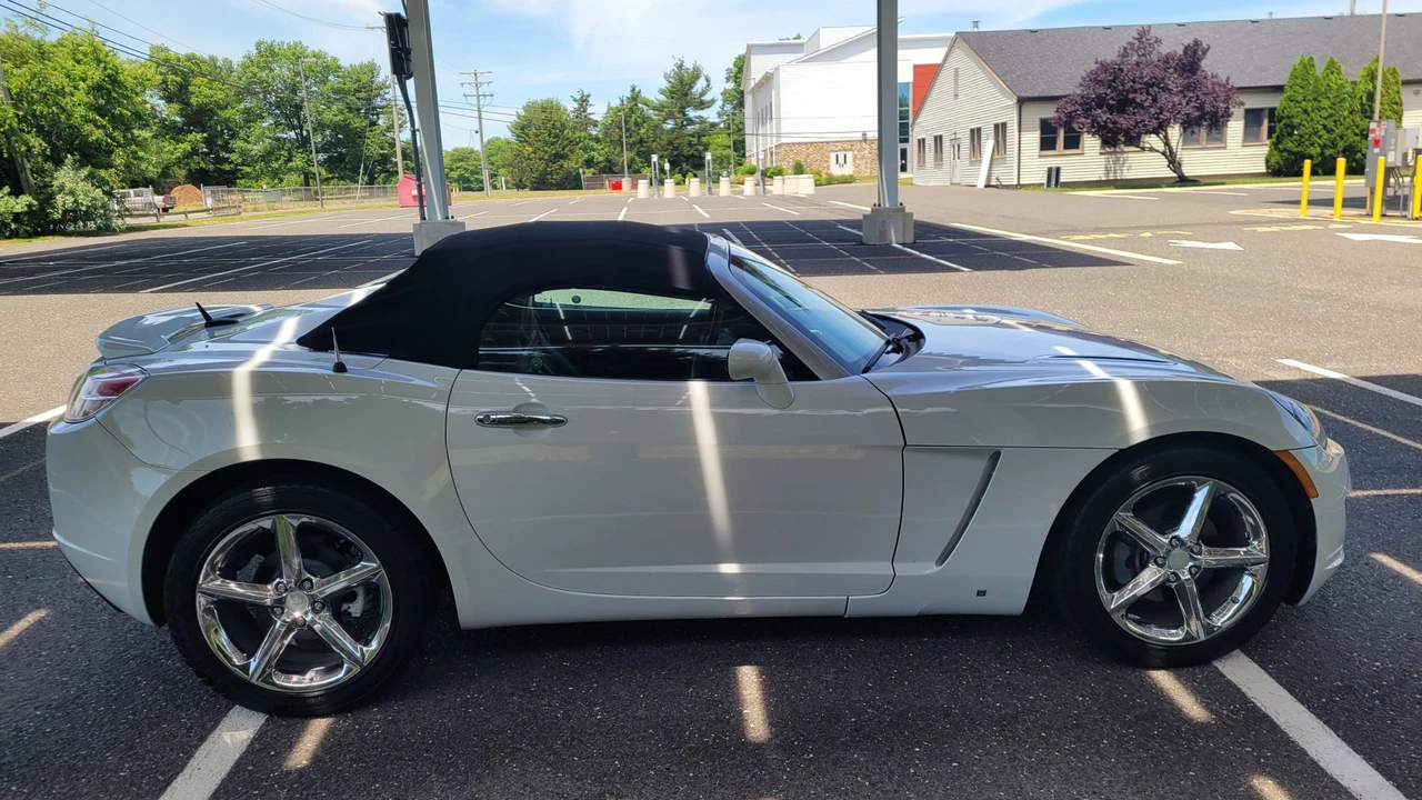 2008 Saturn Sky Red Line - Image 14 of 31