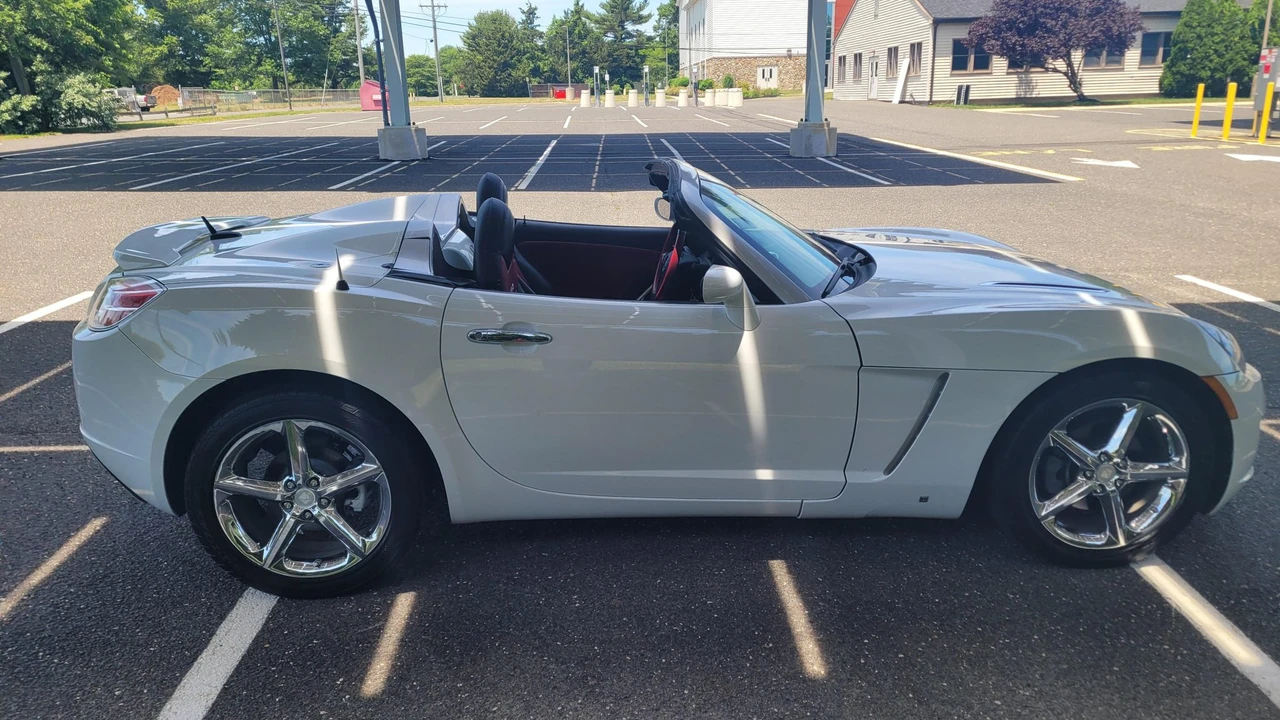 2008 Saturn Sky Red Line - Image 5 of 31
