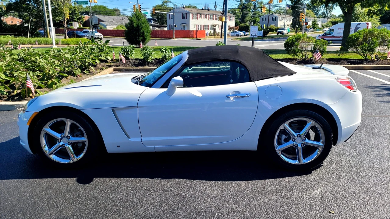 2008 Saturn Sky Red Line - Image 11 of 31
