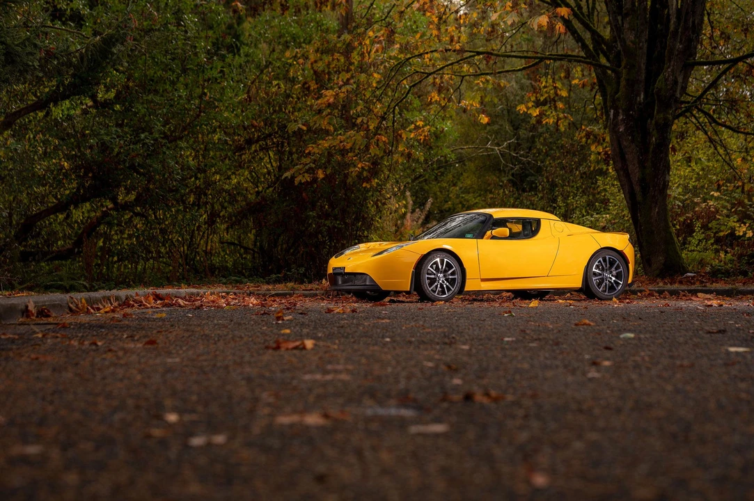 2008 Tesla Roadster - Image 2 of 31