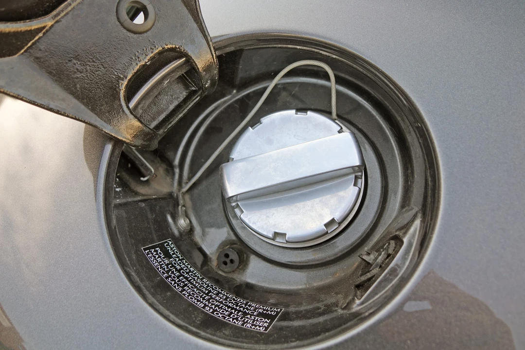 2009 Aston Martin DB9 - Image 19 of 31