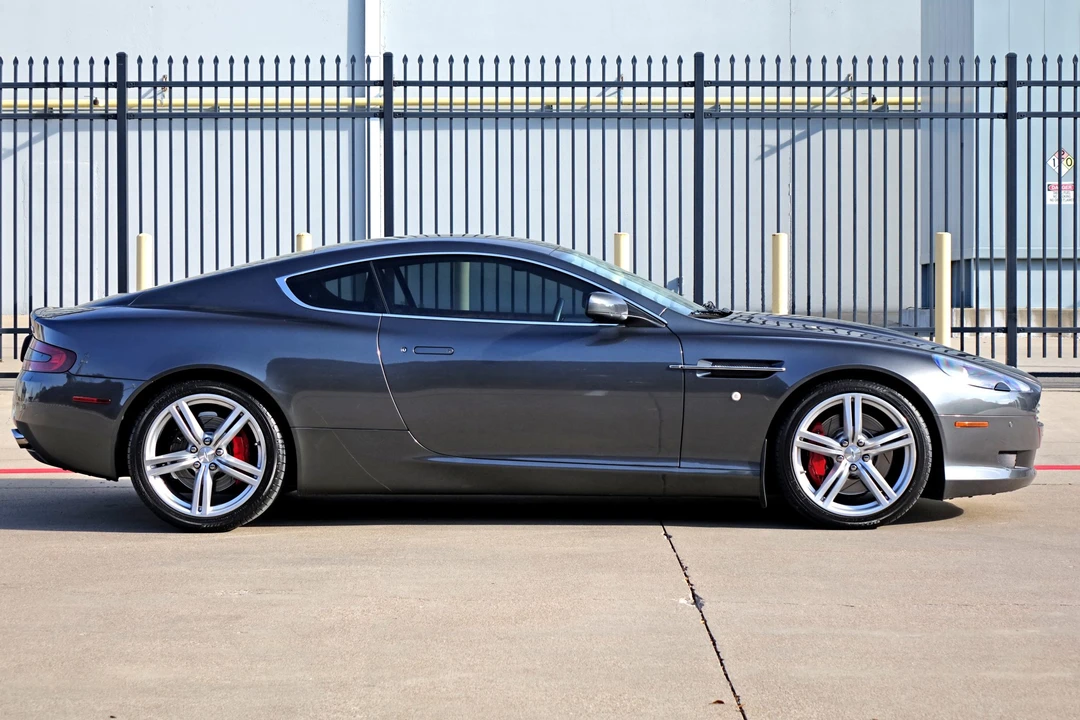 2009 Aston Martin DB9 - Image 10 of 31