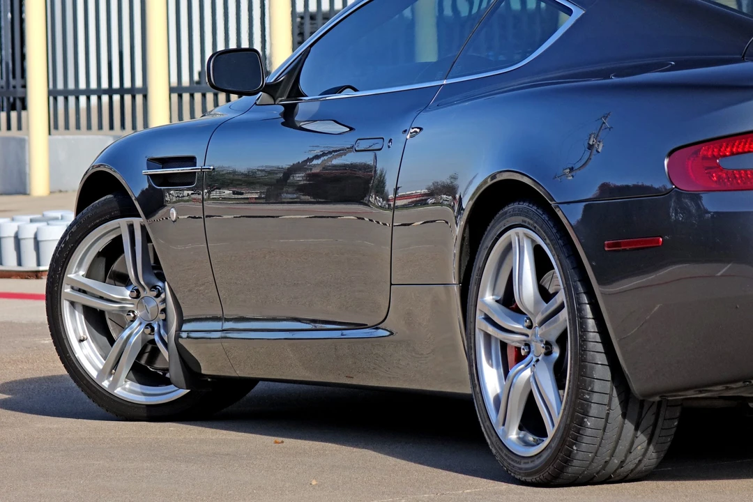 2009 Aston Martin DB9 - Image 17 of 31