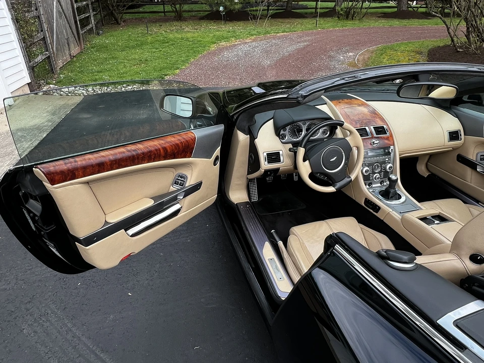 2009 Aston Martin DB9 - Image 18 of 31