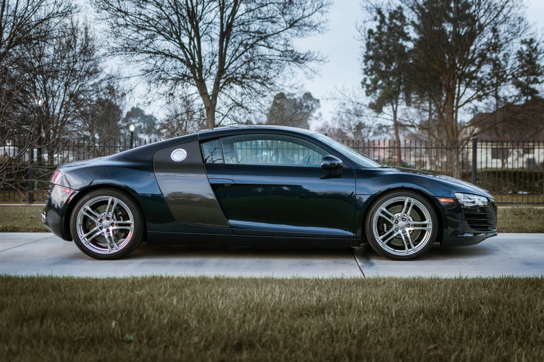 2009 Audi 42 R8 - Image 8 of 31