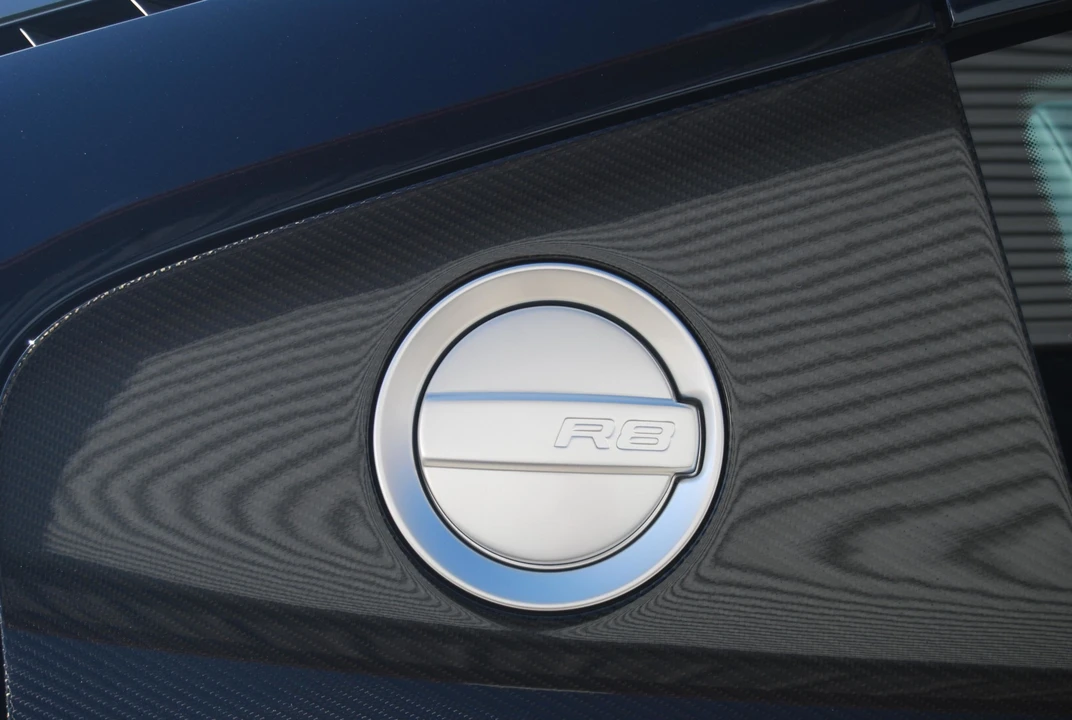 2009 Audi 42 R8 - Image 27 of 31