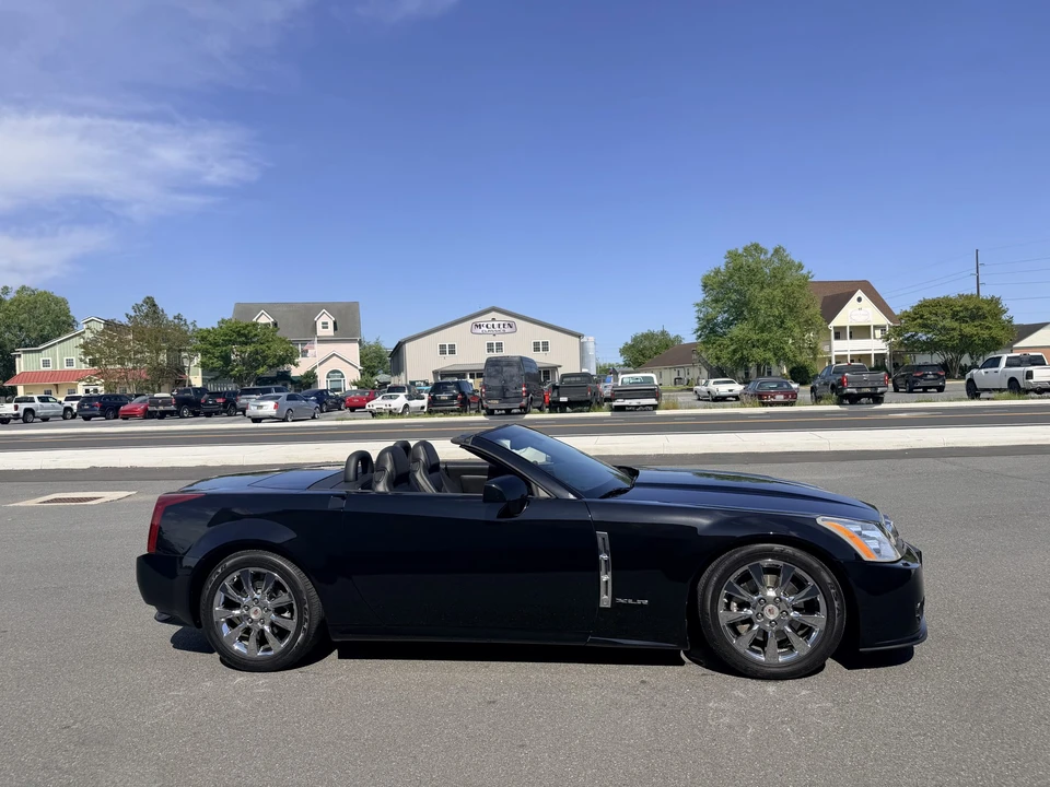 2009 Cadillac XLR - Image 26 of 31