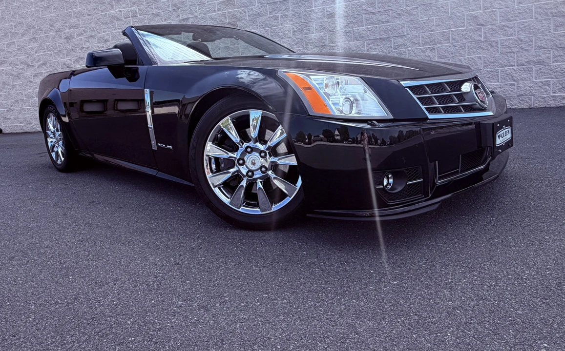 2009 Cadillac XLR - Image 21 of 31