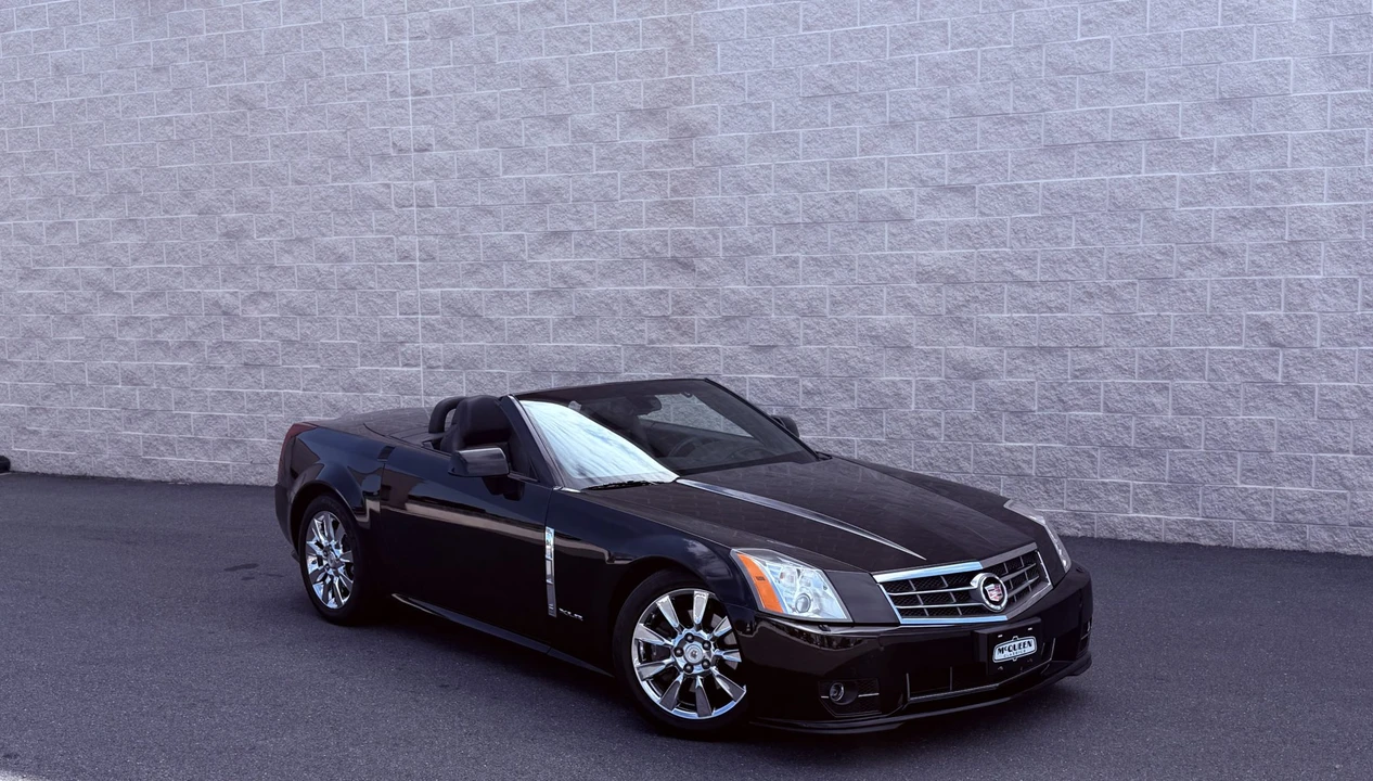 2009 Cadillac XLR - Image 18 of 31
