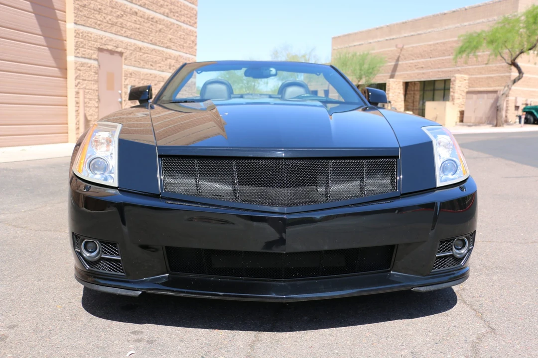 2009 Cadillac XLR-V - Image 19 of 31