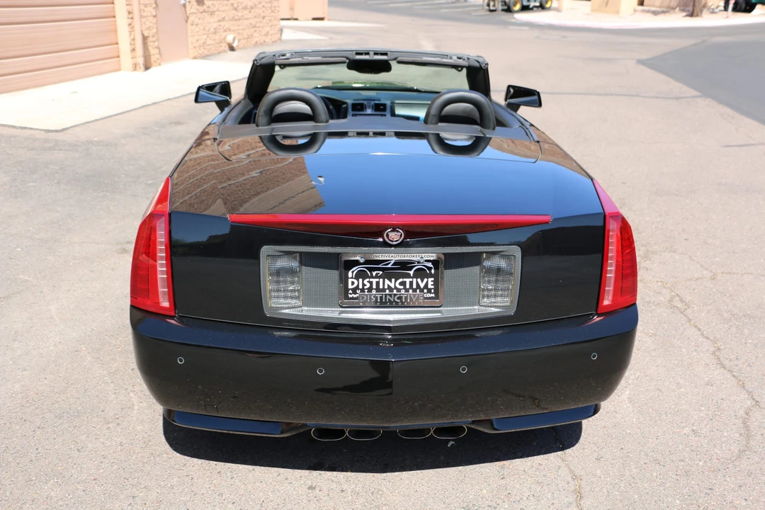 2009 Cadillac XLR-V - Image 9 of 31