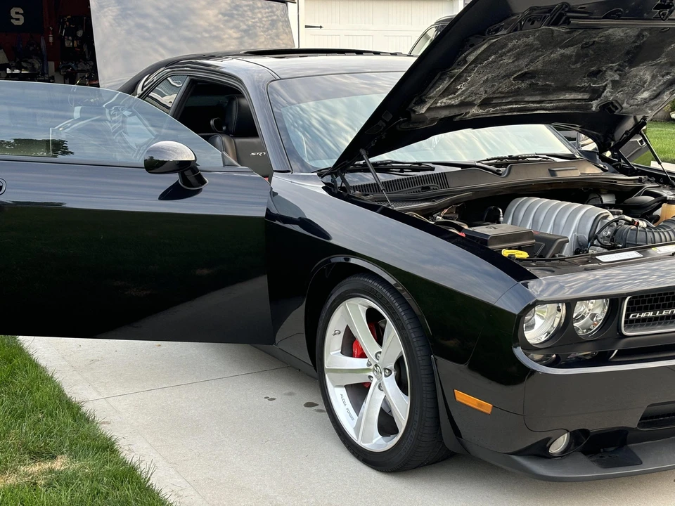 2009 Dodge Challenger SRT8 & 392 3rd Gen - Image 22 of 31