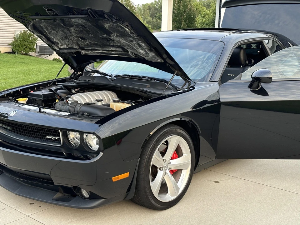2009 Dodge Challenger SRT8 & 392 3rd Gen - Image 24 of 31
