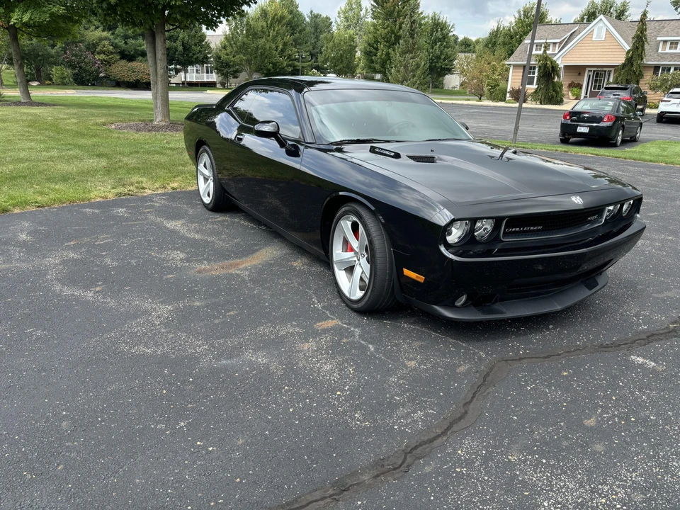 2009 Dodge Challenger SRT8 & 392 3rd Gen - Image 4 of 31