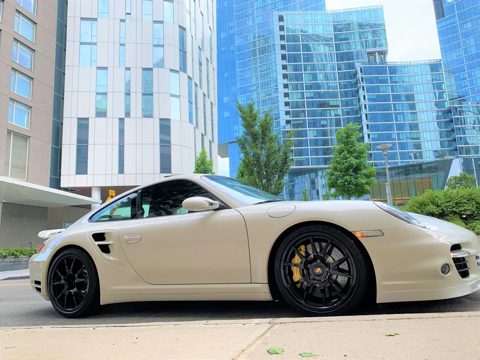 2009 Porsche 997 Turbo - Image 24 of 31
