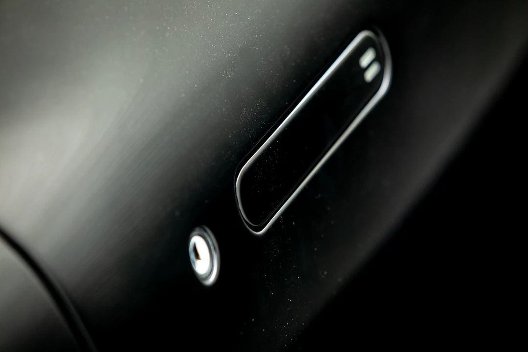 2010 Aston Martin DBS (2008-2012) - Image 17 of 31