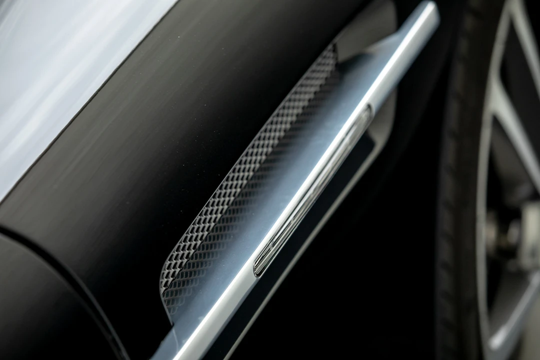 2010 Aston Martin DBS (2008-2012) - Image 19 of 31