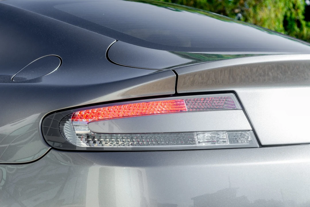 2010 Aston Martin V8 Vantage (2006-2017) - Image 20 of 31