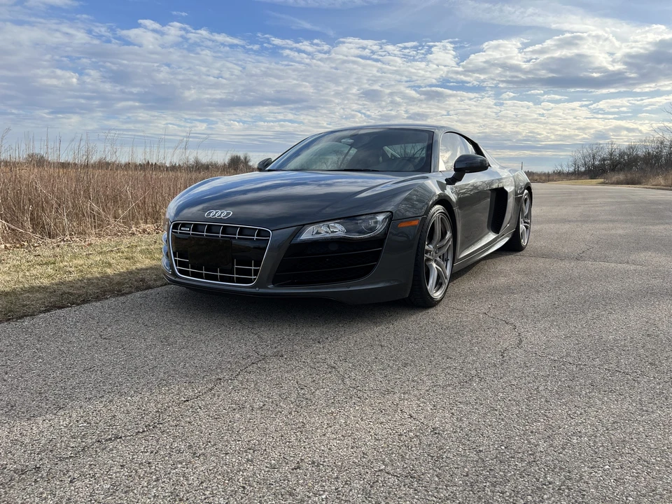 2010 Audi 42 R8 - Image 8 of 31