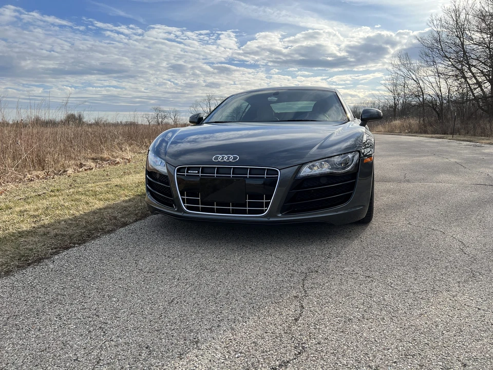 2010 Audi 42 R8 - Image 10 of 31