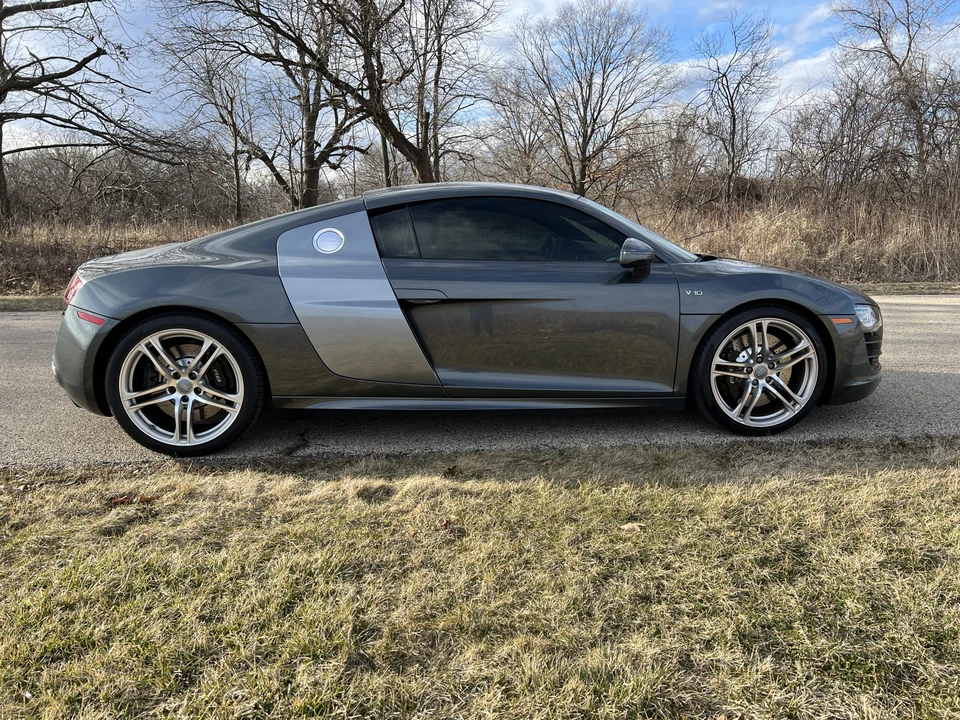 2010 Audi 42 R8 - Image 19 of 31
