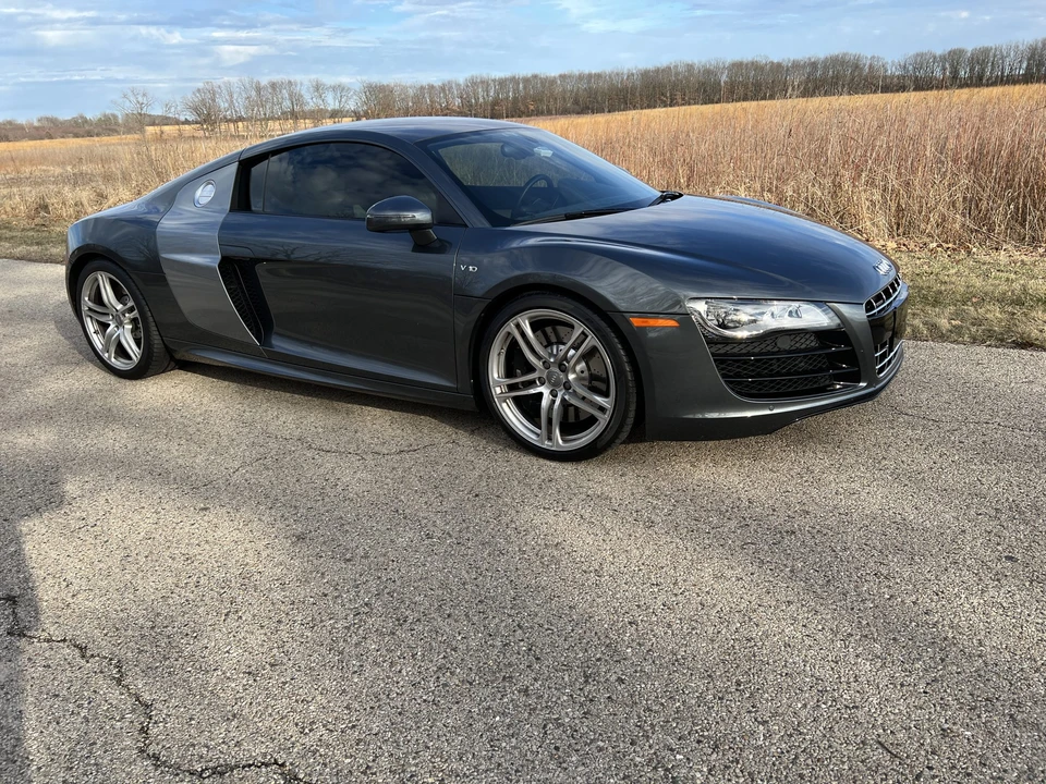 2010 Audi 42 R8 - Image 15 of 31