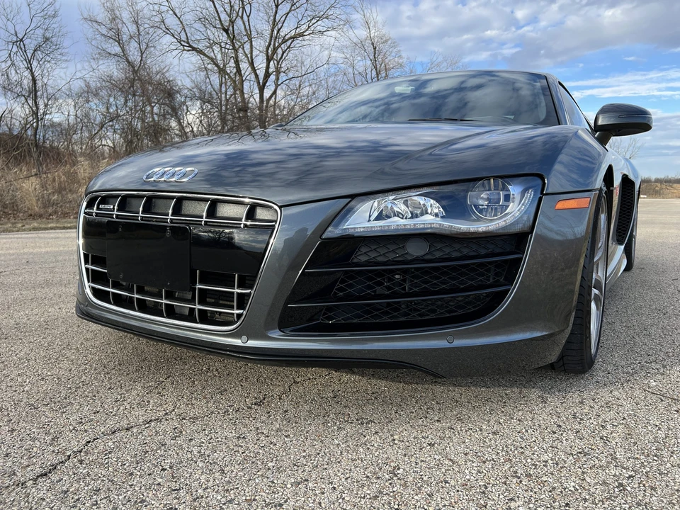 2010 Audi 42 R8 - Image 9 of 31