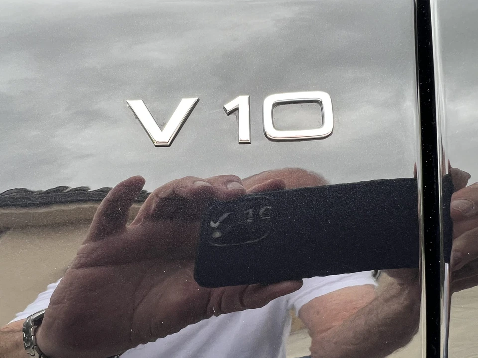 2010 Audi 42 R8 - Image 16 of 31