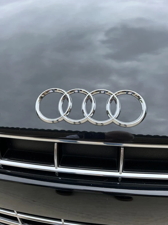 2010 Audi 42 R8 - Image 12 of 31