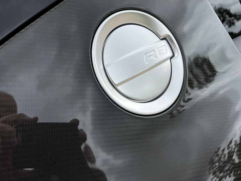 2010 Audi 42 R8 - Image 24 of 31