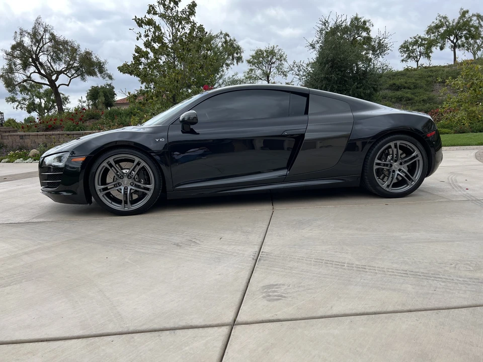 2010 Audi 42 R8 - Image 3 of 31