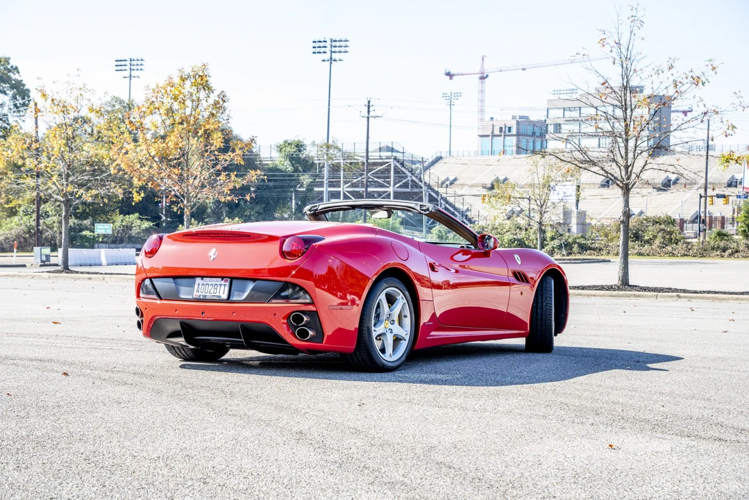 2010 Ferrari California - Image 27 of 31