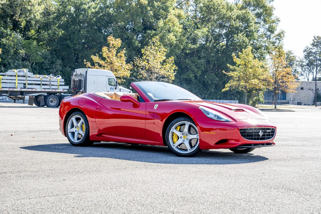 2010 Ferrari California - Image 22 of 31