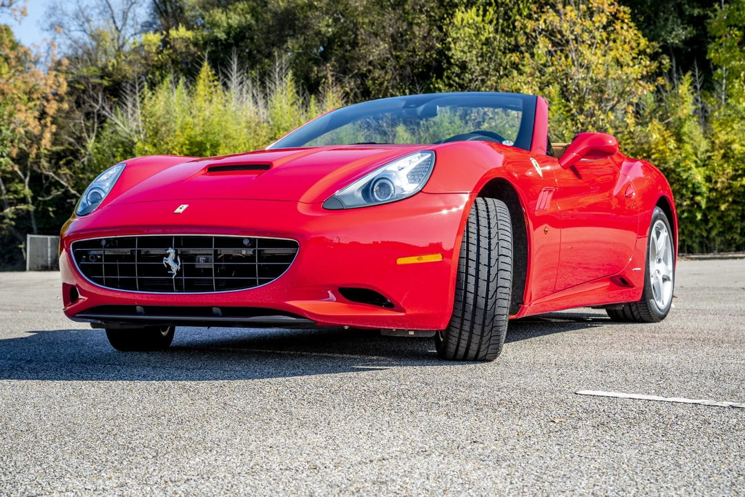 2010 Ferrari California - Image 17 of 31