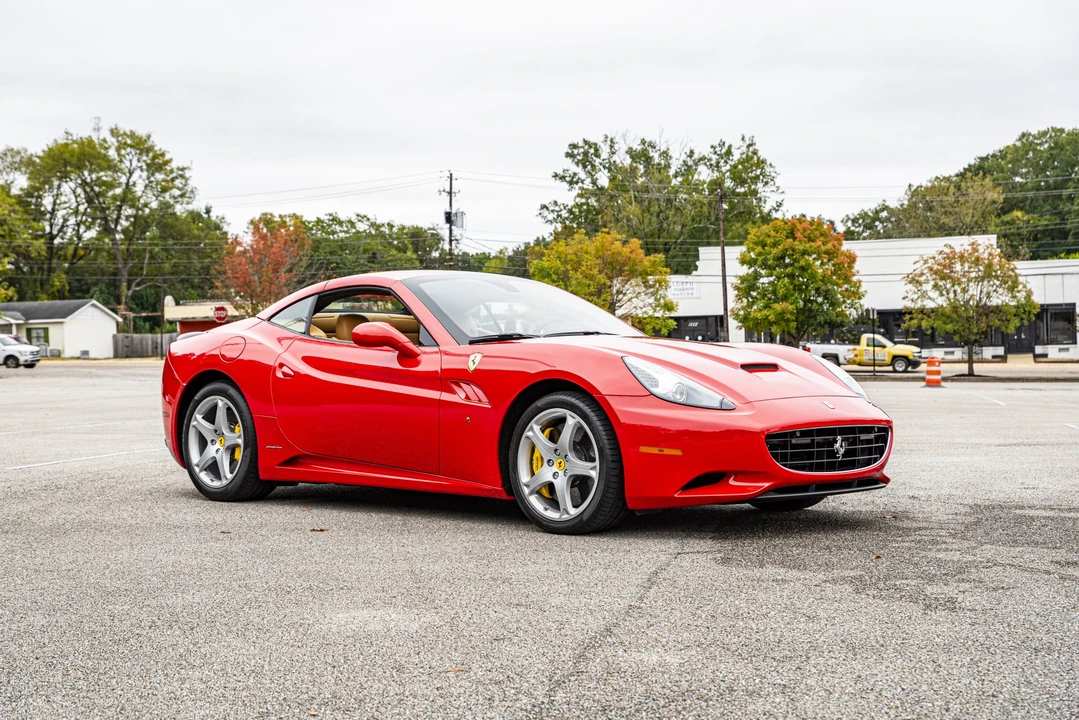2010 Ferrari California - Image 7 of 31