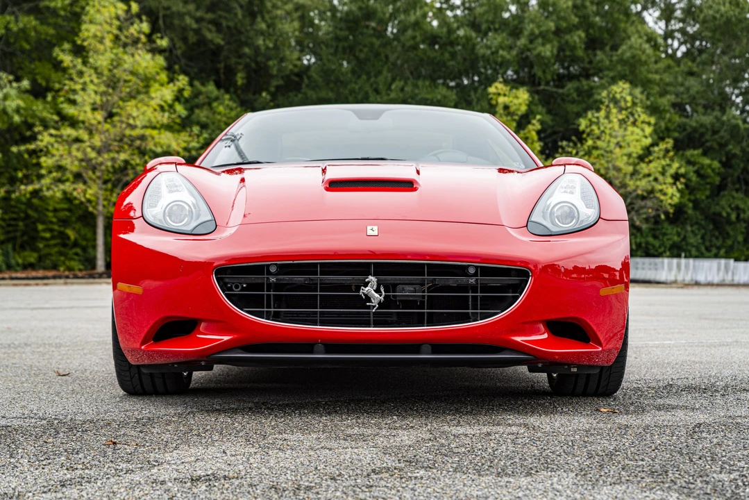 2010 Ferrari California - Image 5 of 31