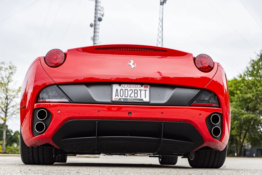 2010 Ferrari California - Image 11 of 31