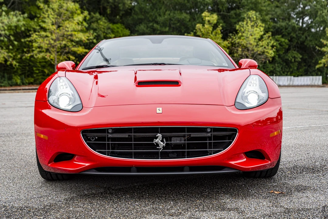 2010 Ferrari California - Image 6 of 31