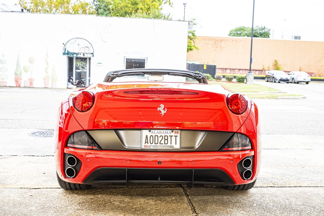 2010 Ferrari California - Image 29 of 31