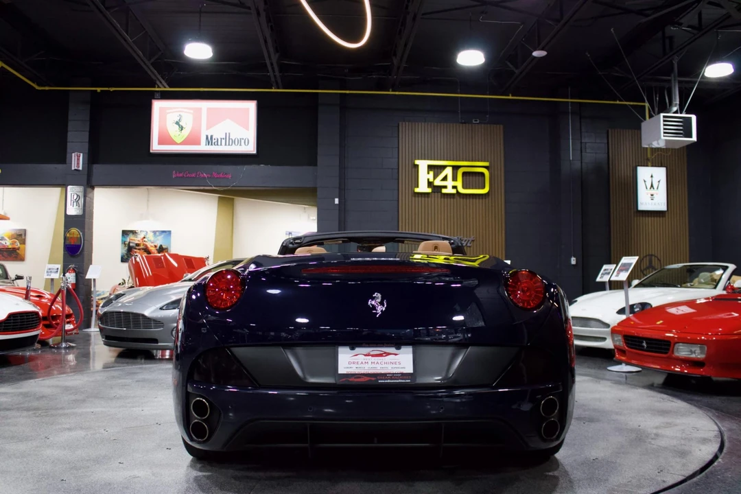 2010 Ferrari California - Image 5 of 31