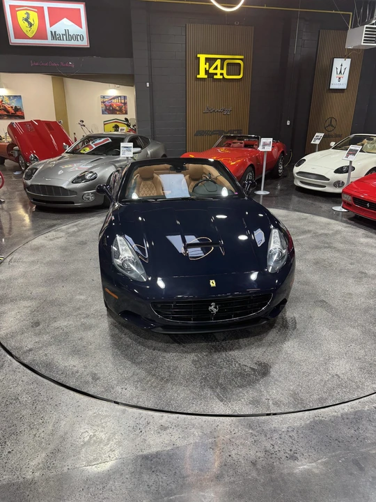 2010 Ferrari California - Image 10 of 31