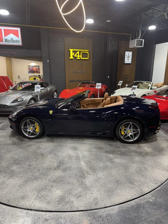2010 Ferrari California - Image 17 of 31