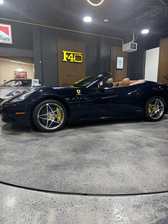 2010 Ferrari California - Image 15 of 31