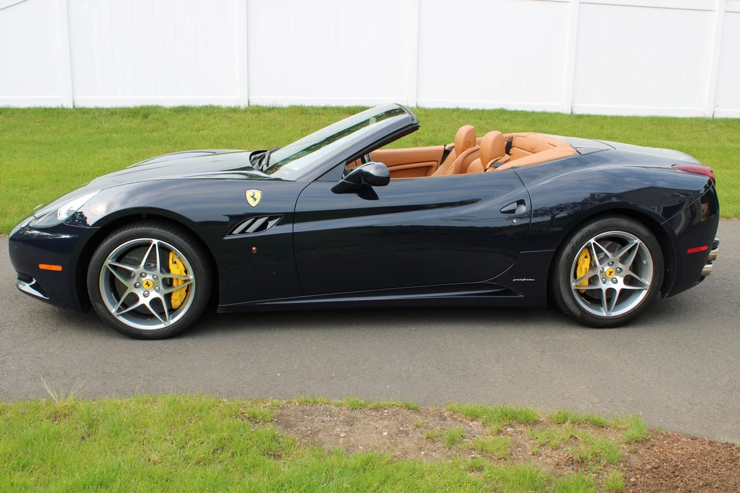 2010 Ferrari California - Image 6 of 31
