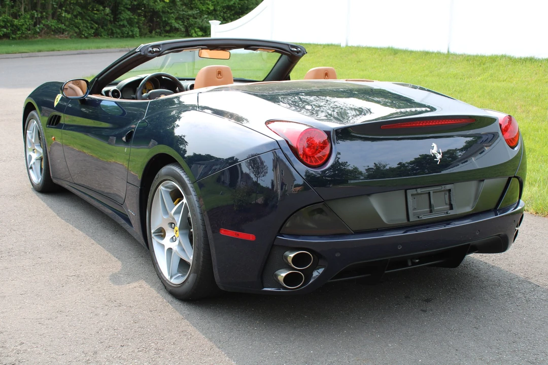 2010 Ferrari California - Image 12 of 31