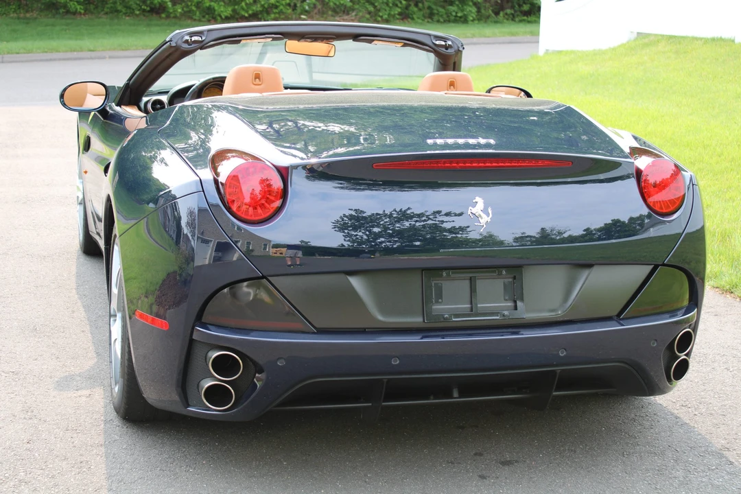 2010 Ferrari California - Image 14 of 31