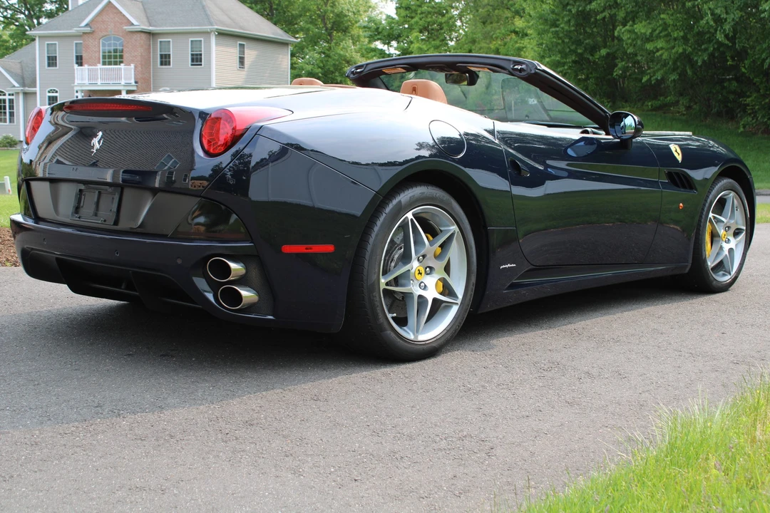2010 Ferrari California - Image 21 of 31