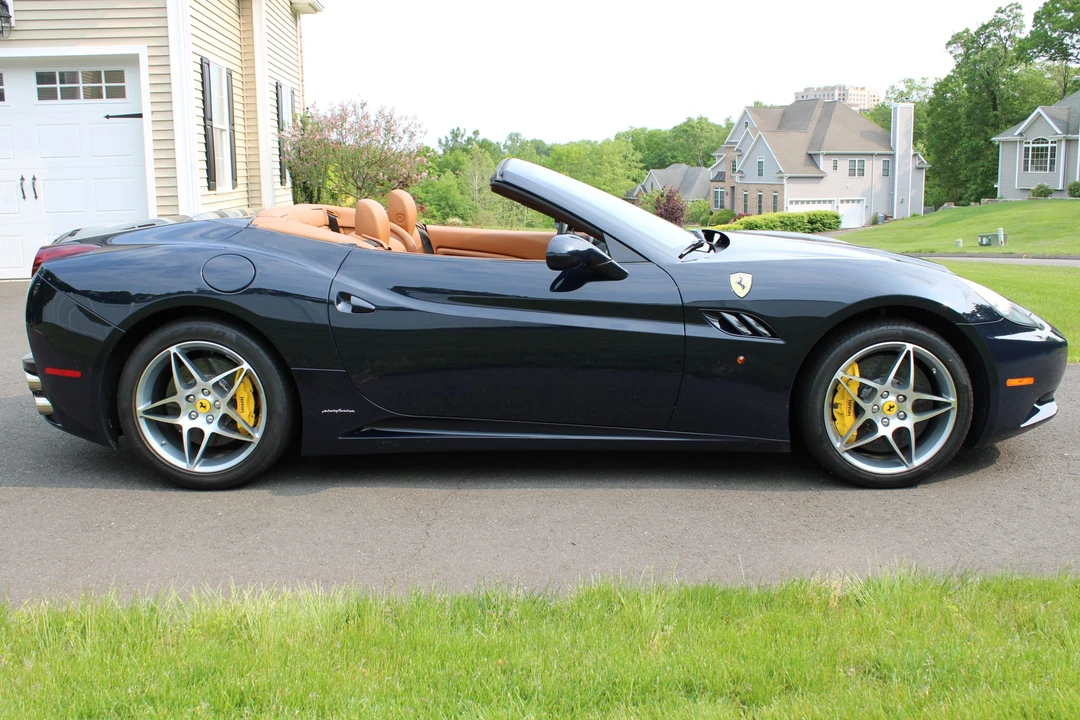 2010 Ferrari California - Image 27 of 31