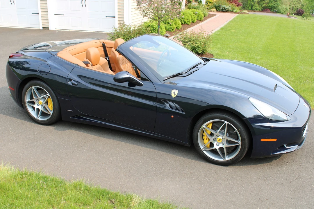 2010 Ferrari California - Image 28 of 31